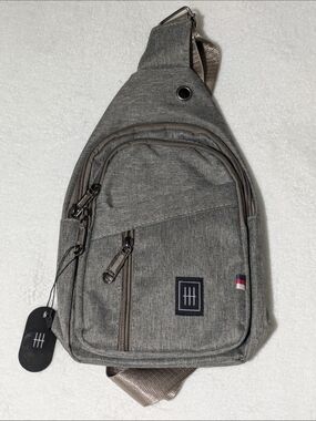 Compact Gray Sling Bag – Lightweight Crossbody Backpack with Multi-Zippers
